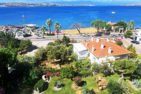 Deniz ve Doğa iç içe Tatil Sefa Çamlık